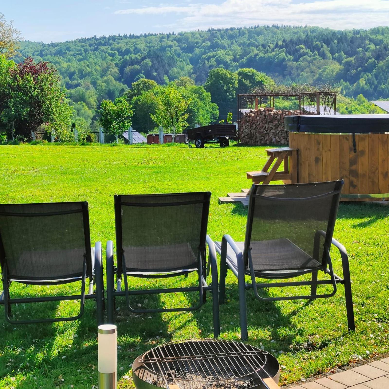 Apartamenty U Maksa Krzywcza Exterior foto